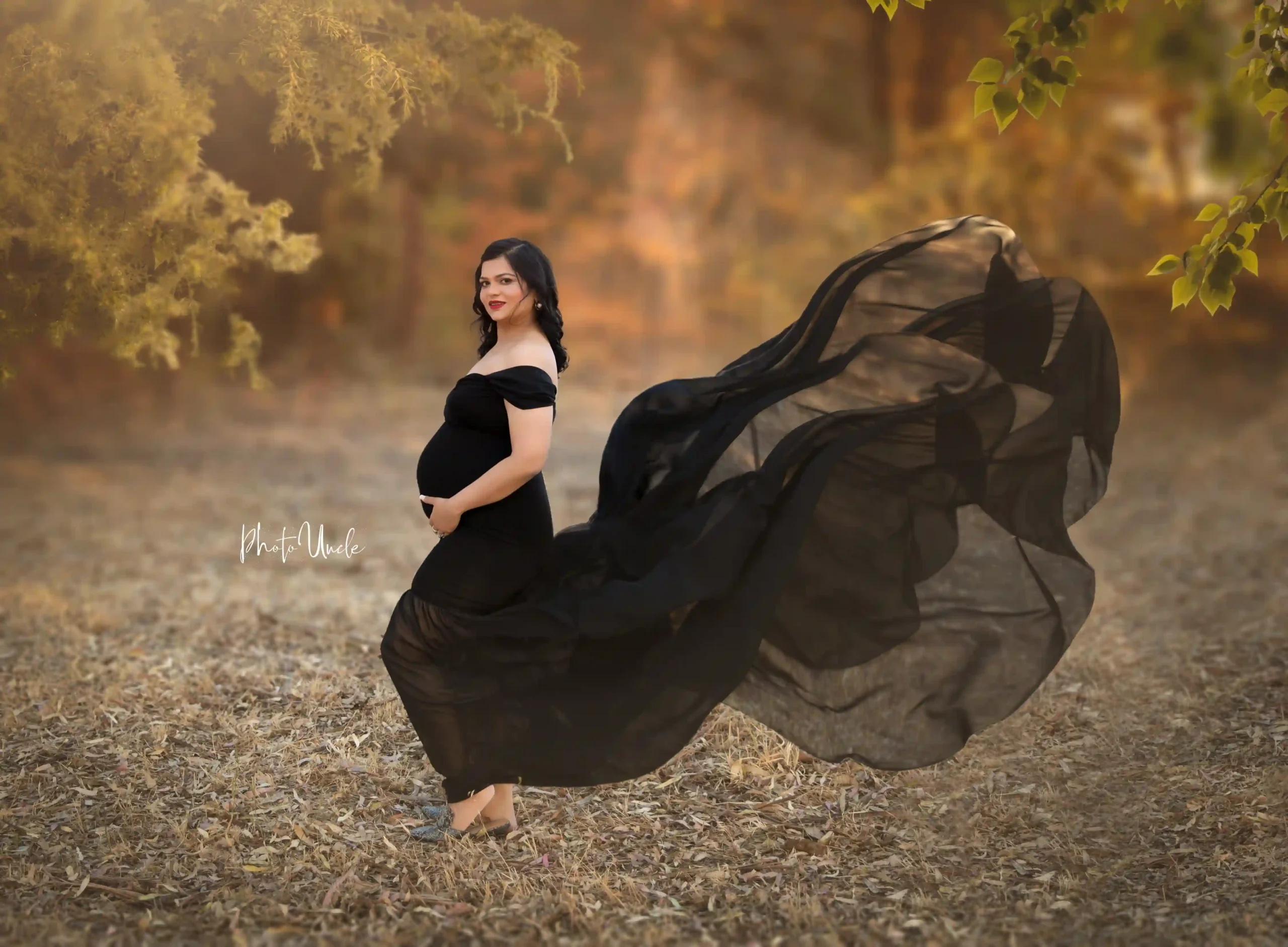 Stylish Black Off-Shoulder Maternity Maxi Gown for Photo Shoots and Pregnancy Glamour Stylish Black Off-Shoulder Maternity Maxi Gown for Photo Shoots and Pregnancy Glamour