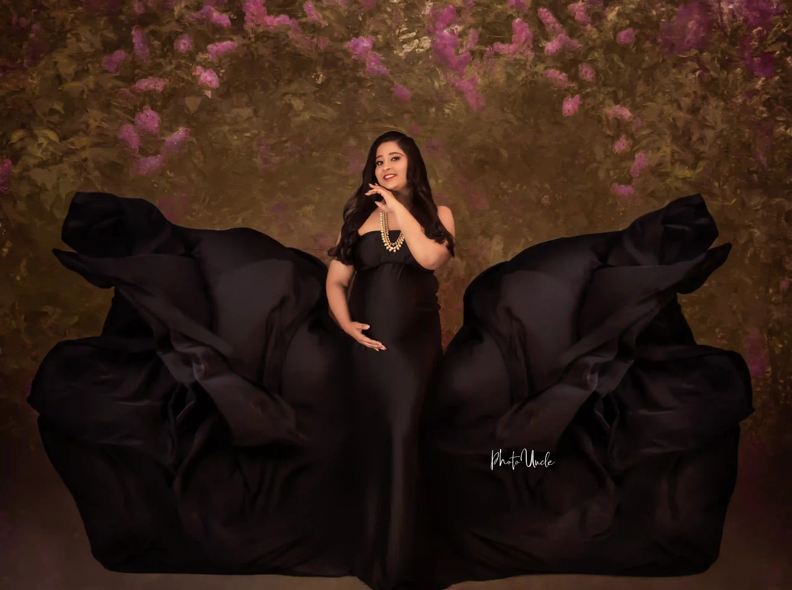 Ravishing Black Chiffon Maternity Wrap for a Sophisticated and Romantic Look